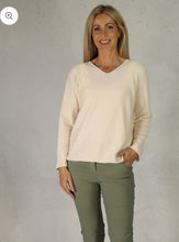 Load image into Gallery viewer, V Neck Jumper