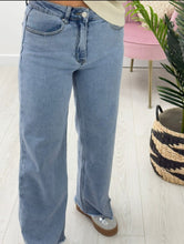 Load image into Gallery viewer, Wide Leg Jeans - Light Wash Denim