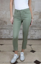 Load image into Gallery viewer, Unity 3/4 Tencel Trousers Khaki