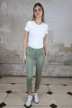 Load image into Gallery viewer, Unity 3/4 Tencel Trousers Khaki