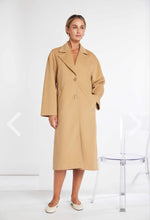Load image into Gallery viewer, Kate Cooper Camel Coat