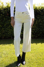 Load image into Gallery viewer, Napoli Cropped Jean- Winter White