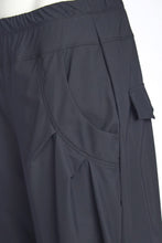 Load image into Gallery viewer, Naya Cuff / Tuck Trousers- Black
