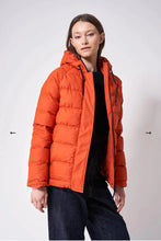 Load image into Gallery viewer, Tanta Aike Coat with Hood

