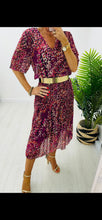 Load image into Gallery viewer, Pleated Dress Fleck print - Magenta Mix
