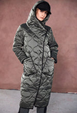 Load image into Gallery viewer, Naya Forest/Black Coat NAW25202
