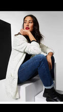 Load image into Gallery viewer, Cream fleck  Cardigan
